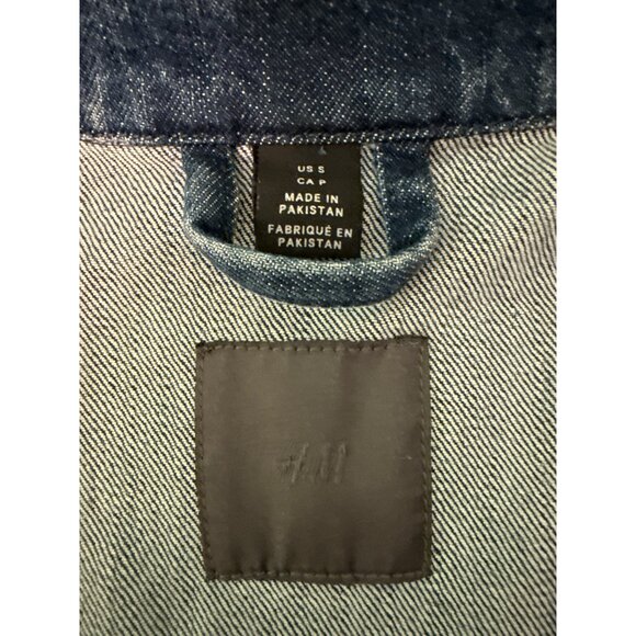 H&M Vintage-Style Medium Wash Denim Jacket With Snap Buttons & Chest Pockets - Picture 9 of 9